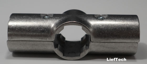 6063 T5 آلومینیوم آلیاژ مخلوط لوله Cross Joint آسان مونتاژ سطح اکسید شده